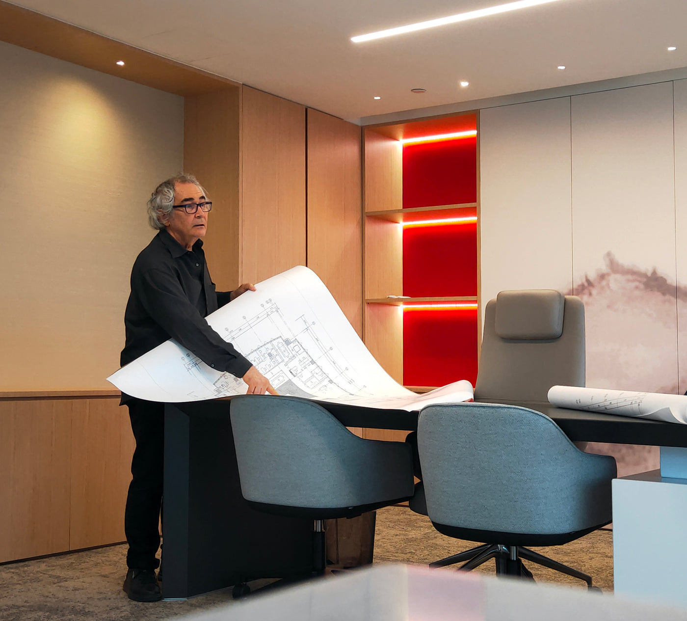 Meeting room — single large format